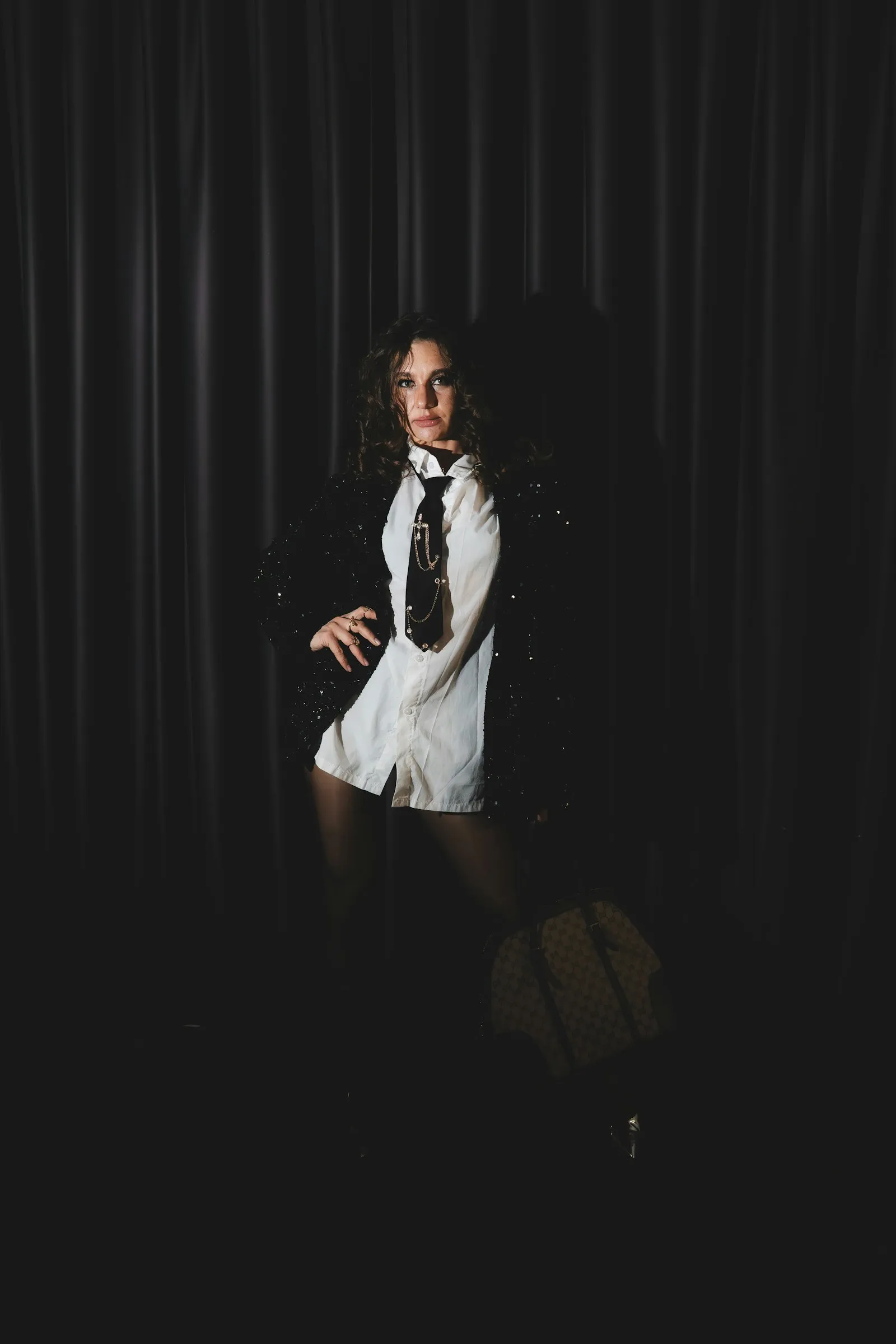 Sável, photographed in low light